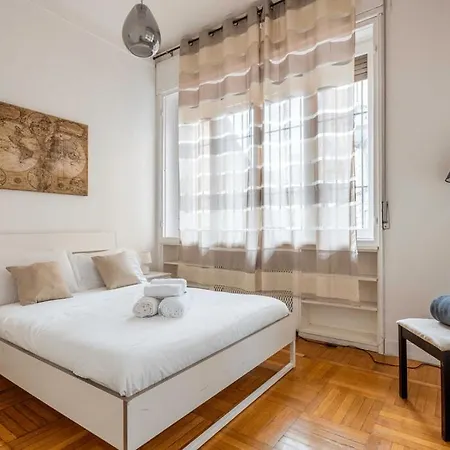 아파트 Exclusive 4 Bedrooms In Brera *